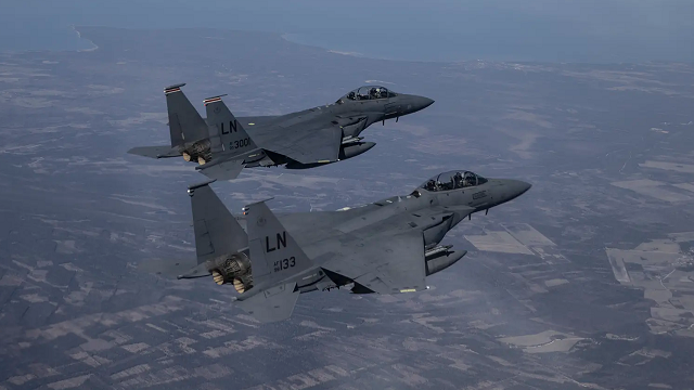 F-15E Strike Eagle über Estland